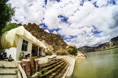 西藏人不吃鱼 但有一个特殊的村-俊巴渔村