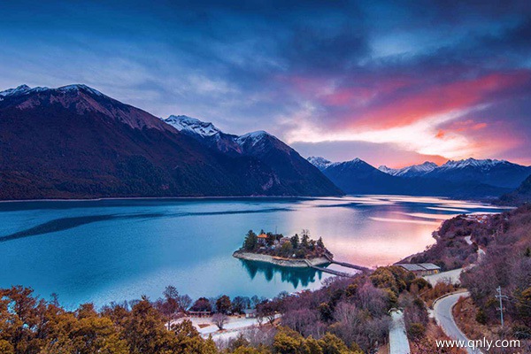 拉萨旅游多少钱