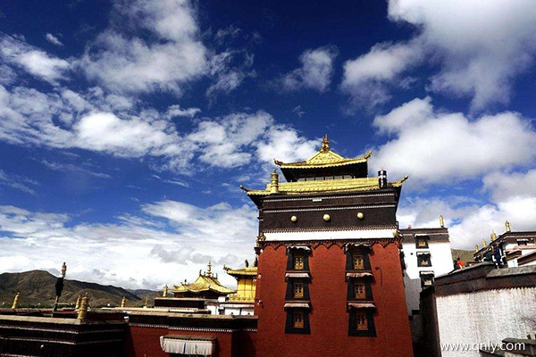 西藏旅游跟团费用