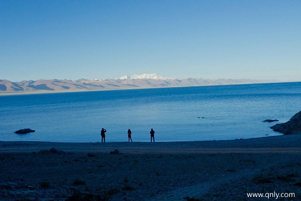 拉萨跟团去纳木错还是包车