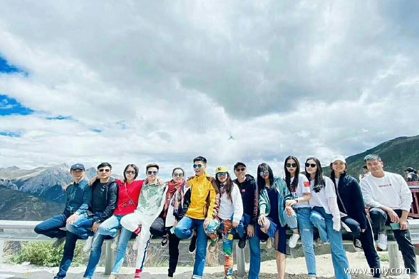 去西藏旅游跟团还是自由行