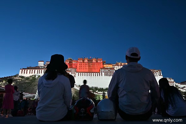 成都去西藏旅游团报名多少钱