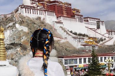 4月份跟团到西藏旅游需要多少钱？