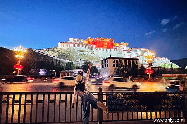 西藏8天7晚旅游报价