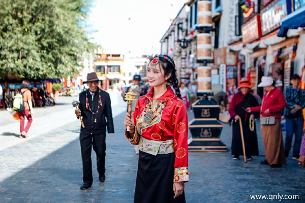 西藏旅行社跟团