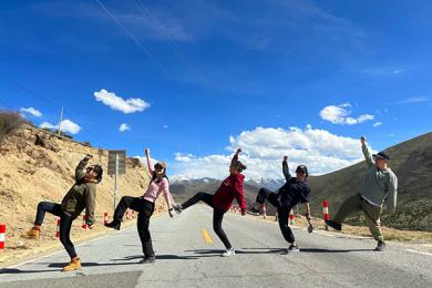 5个人去西藏玩一周多少钱？